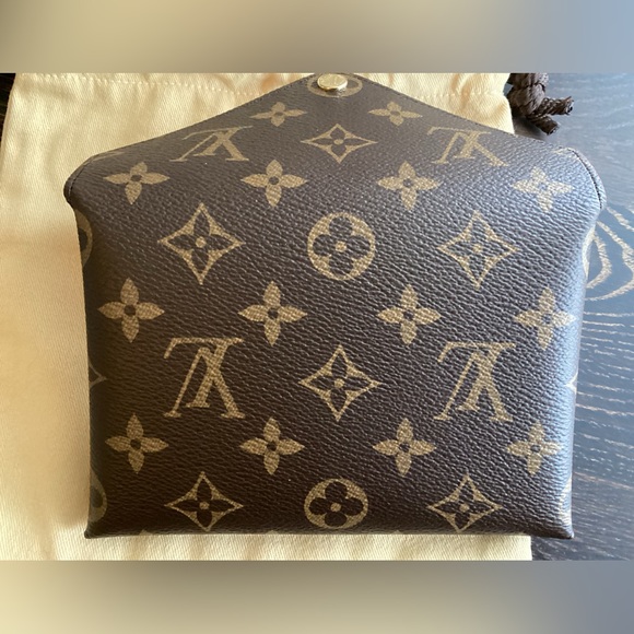 NEW Louis Vuitton Medium Kirigami Pochette Monogram - Picture 5 of 10